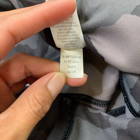 Athleta Tight Womens S Small Multi Lightning Camo 7/8 Paneled Pockets Stretch - Picture 8 of 12